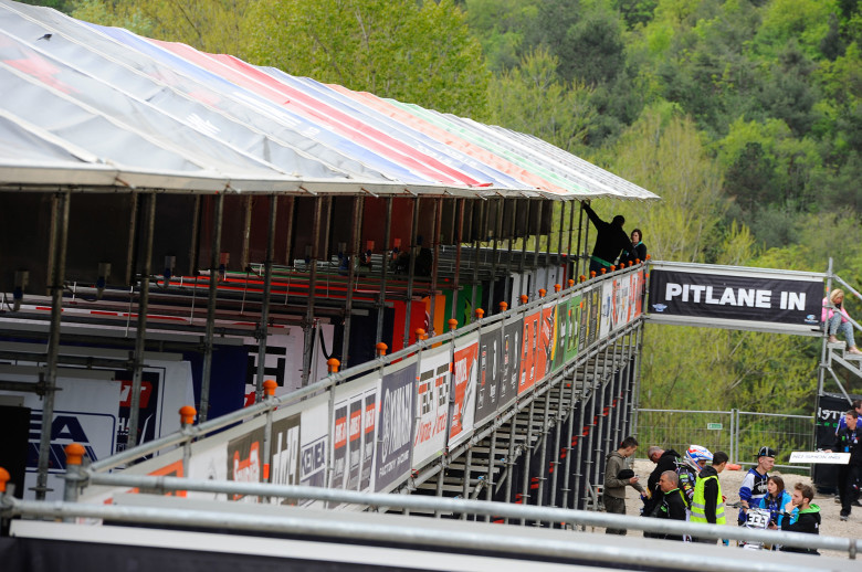 RACCONTI DAL PADDOCK